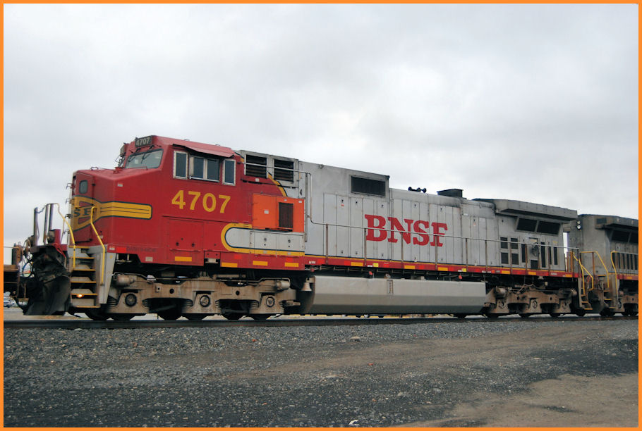 BNSF 4707